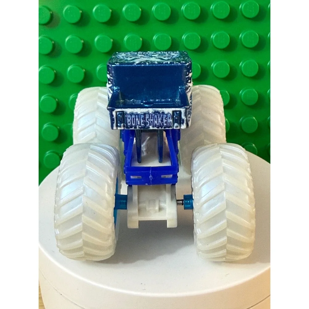 Hot Wheels Monster Trucks Bone Shaker Blizzard Blue White Diecast Toy Car